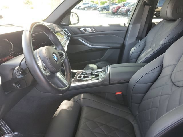 Used 2024 BMW X5 xDrive40i w/ M Sport Package AWD/4WD image 21