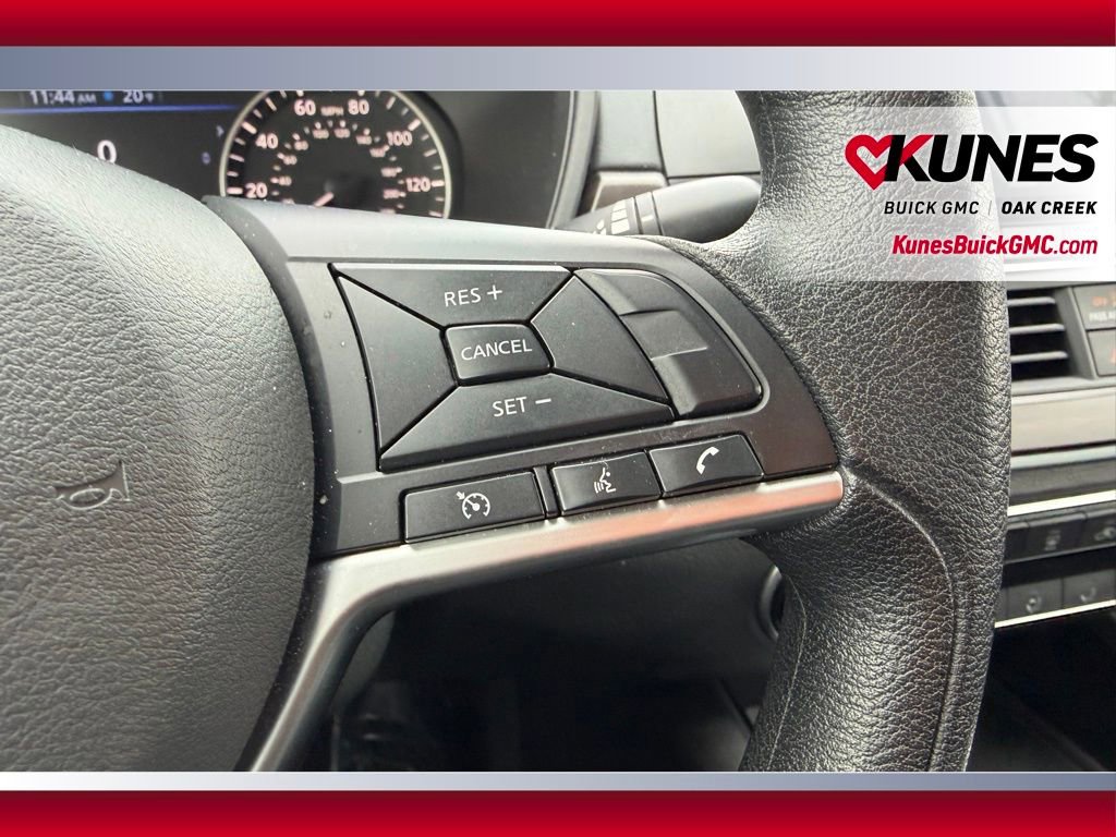 Used 2024 Nissan Altima 2.5 SV image 12