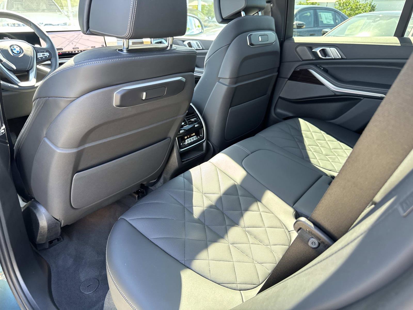 Used 2026 BMW X5 xDrive50e image 12