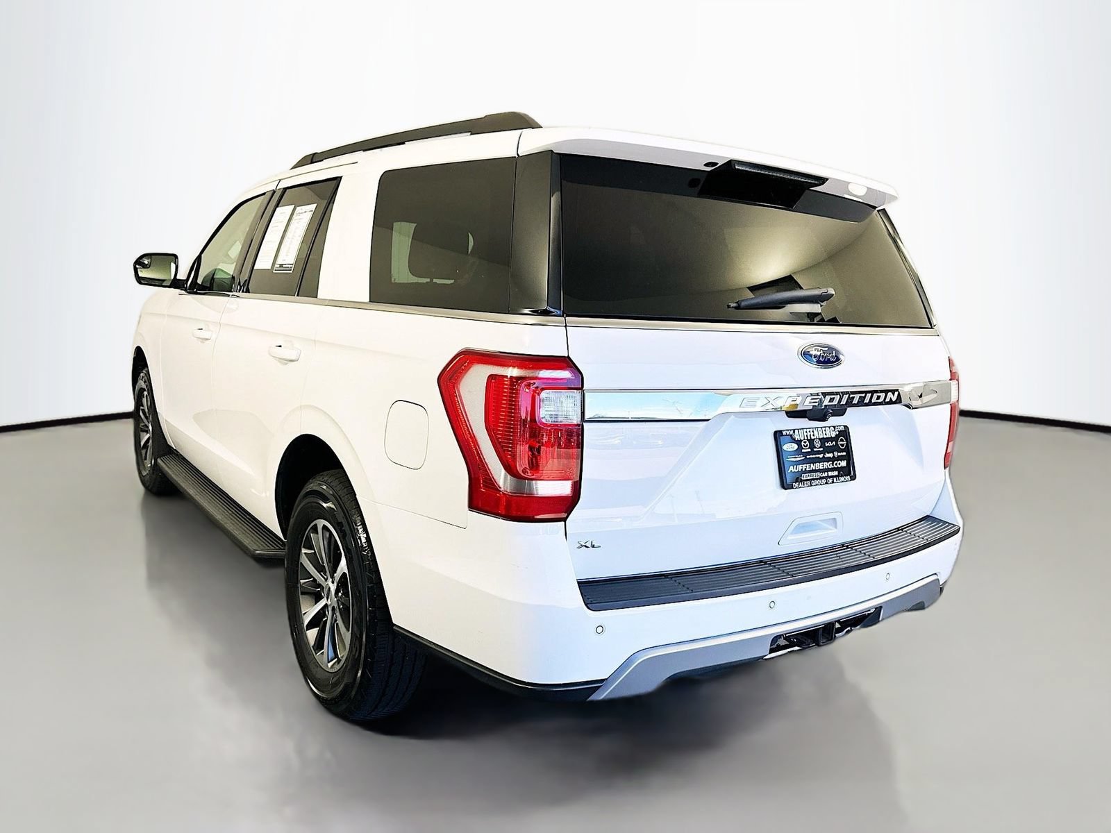 Used 2018 Ford Expedition XLT AWD/4WD image 5