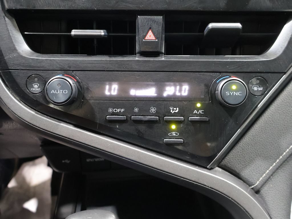 Used 2022 Toyota Camry SE AWD/4WD image 28