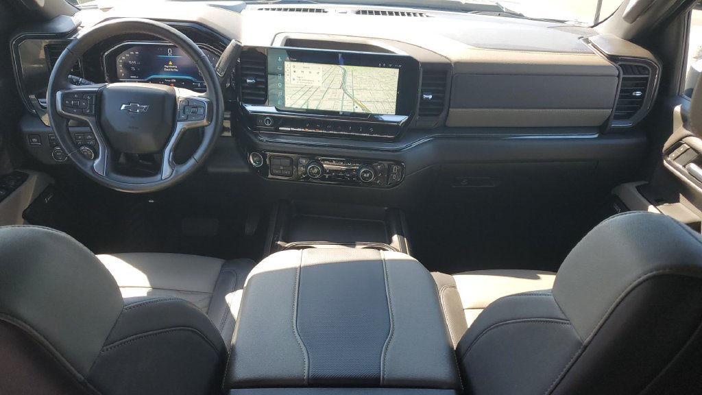 Used 2025 Chevrolet Silverado 2500 ZR2 AWD/4WD image 11
