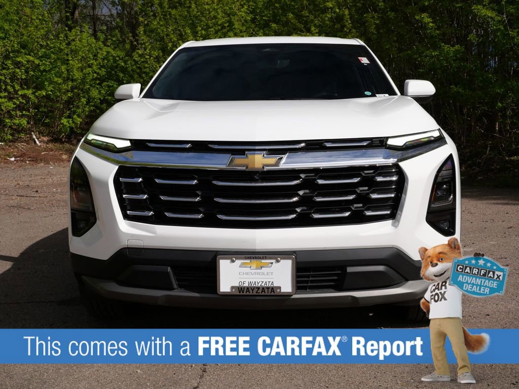Used 2025 Chevrolet Equinox LT w/ Safety and Technology Package FWD image 2