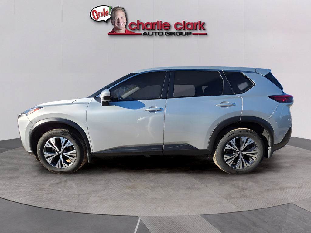 Used 2023 Nissan Rogue SV FWD image 2