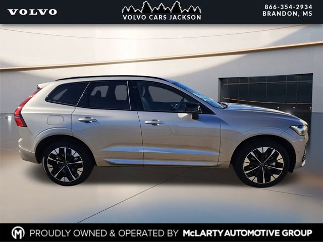 New 2026 Volvo XC60 B5 Plus w/ Protection Package Premier image 3