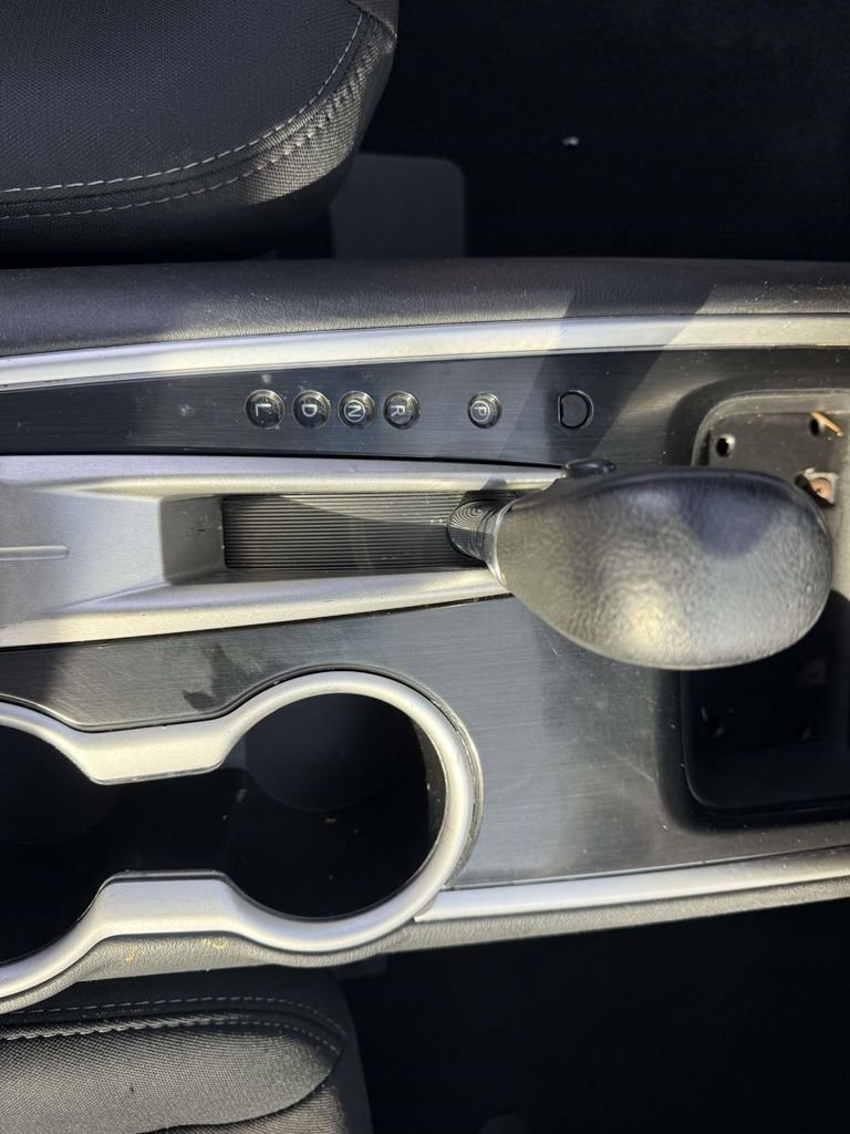 Used 2019 Nissan Pathfinder SV image 22