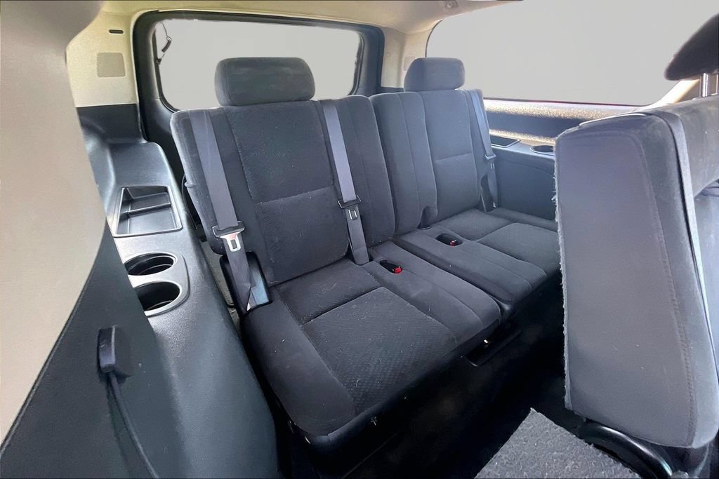 Used 2007 Chevrolet Suburban LT AWD/4WD image 25