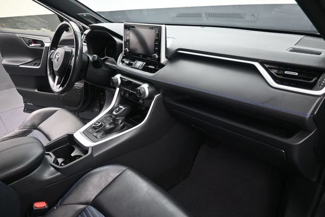 Used 2020 Toyota RAV4 XSE AWD/4WD image 16
