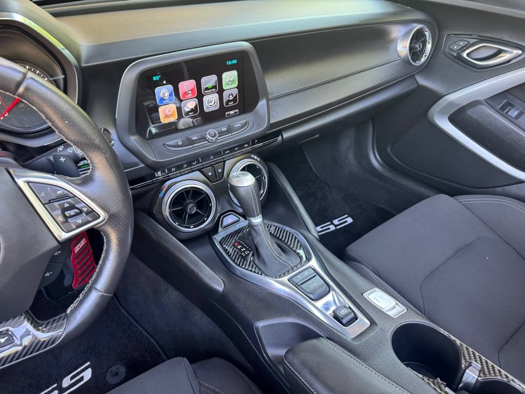 Used 2017 Chevrolet Camaro SS RWD image 24