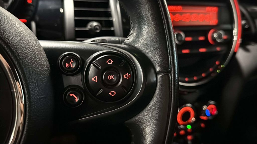Used 2014 MINI Cooper S FWD image 19