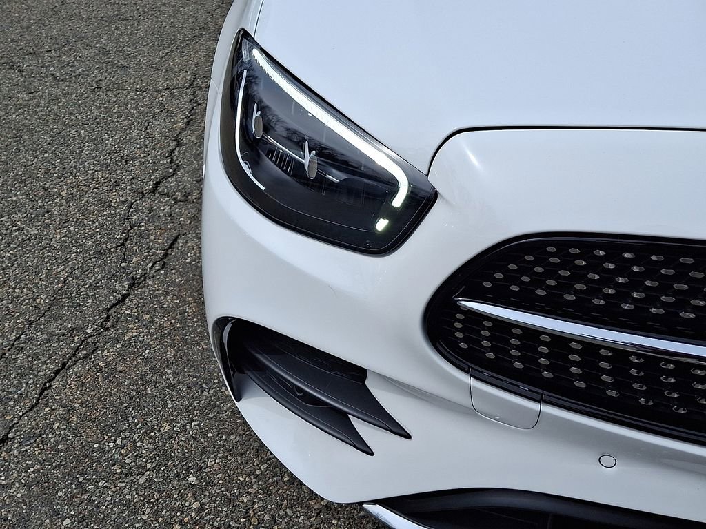 Used 2023 Mercedes-Benz E 350 4MATIC Sedan image 10