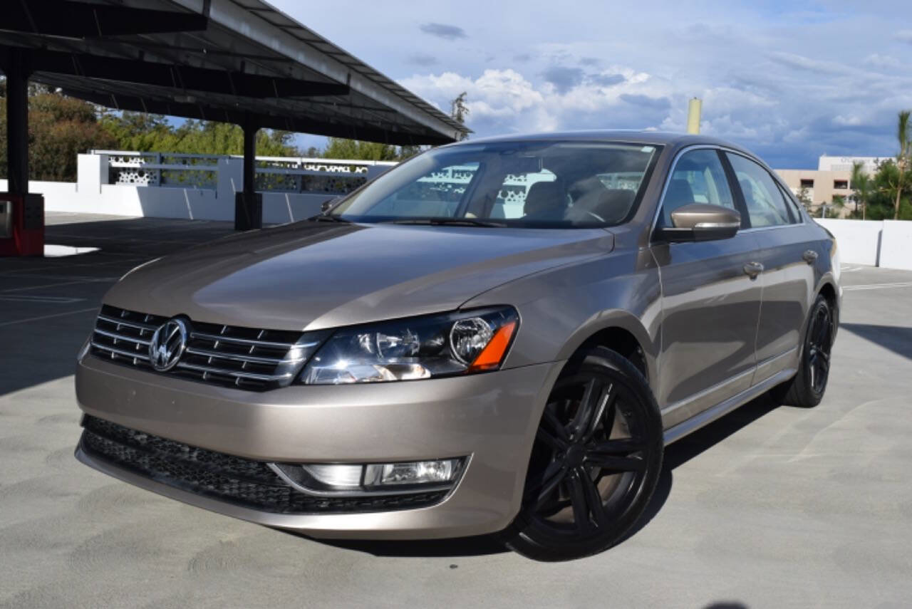 Used 2015 Volkswagen Passat TDI SE image 1