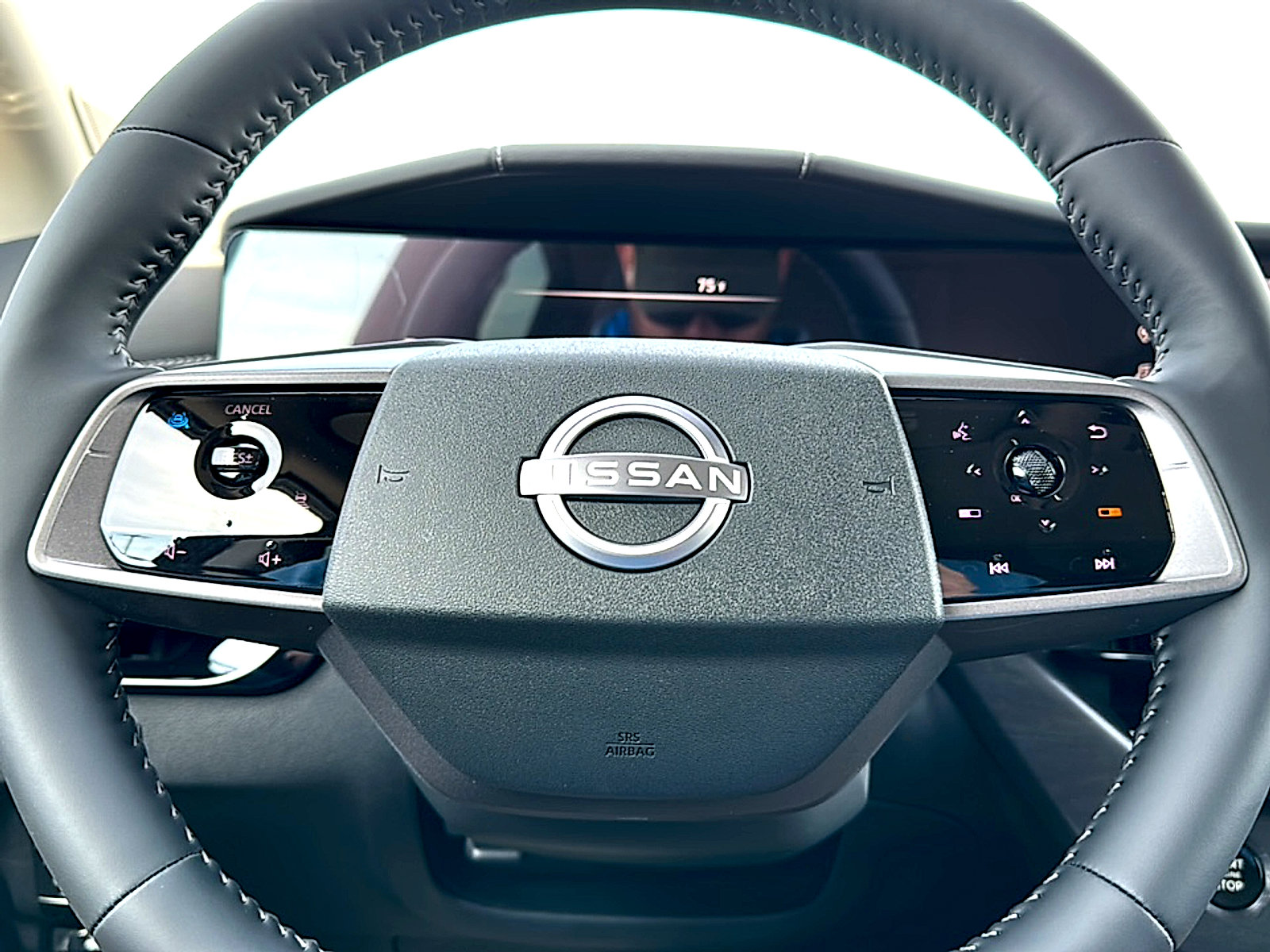 New 2025 Nissan Murano SL image 17