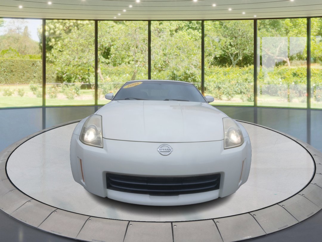 Used 2006 Nissan 350Z Enthusiast w/ (N93) Cargo Convenience Pkg image 2