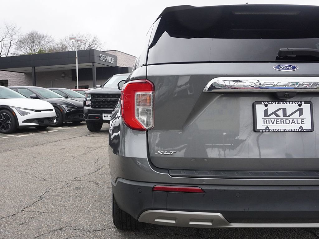 Used 2023 Ford Explorer XLT w/ Equipment Group 202A image 14