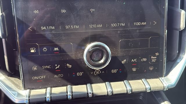 Used 2025 GMC Acadia Elevation FWD image 21