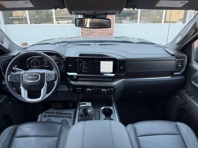 Used 2024 GMC Sierra 1500 SLT w/ SLT Premium Plus Package AWD/4WD image 31