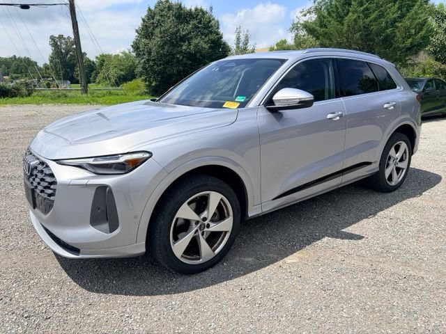 Certified 2025 Audi Q5 Premium Plus w/ Premium Plus