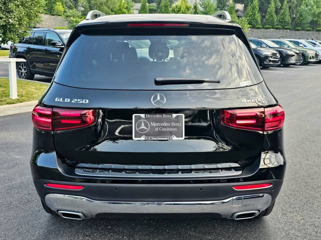 New 2026 Mercedes-Benz GLB 250 4MATIC image 9