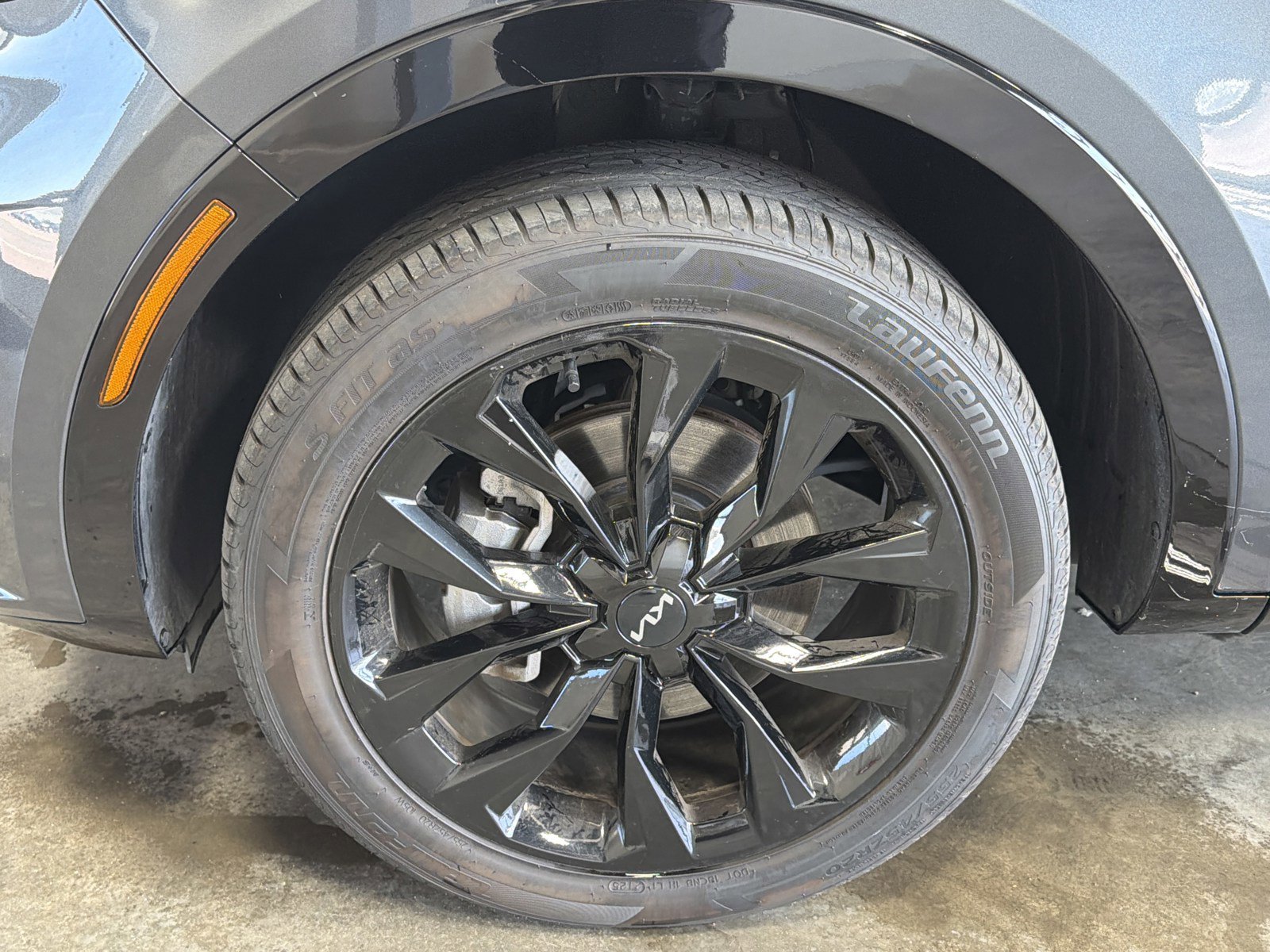 Used 2023 Kia Sorento SX AWD/4WD image 15