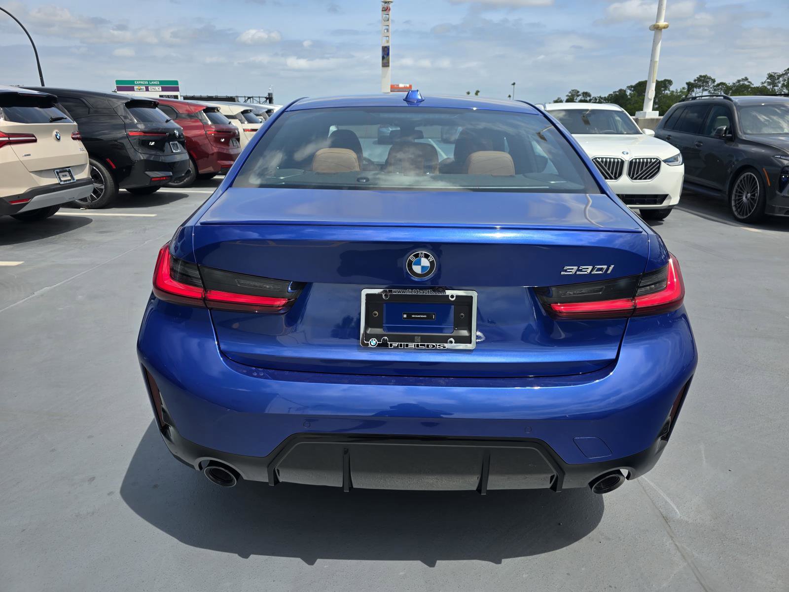 New 2026 BMW 330i Sedan w/ M Sport Package RWD image 3