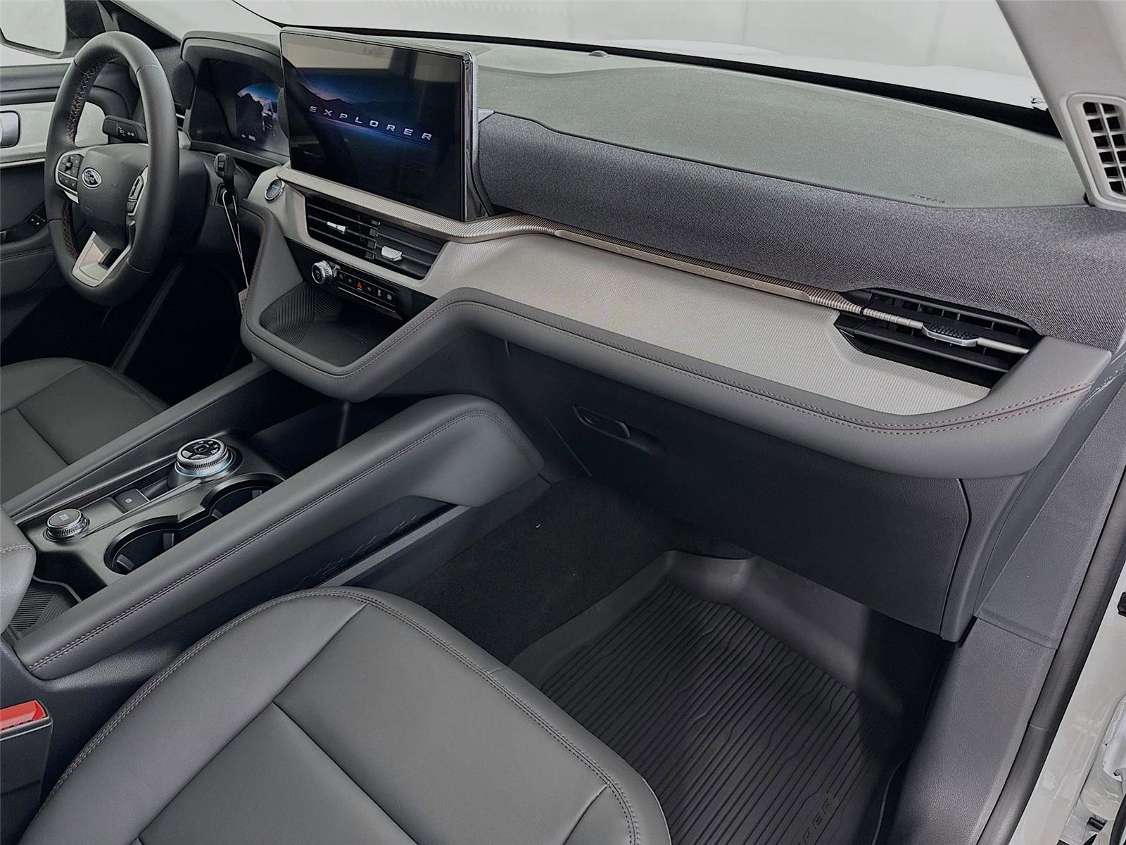 New 2026 Ford Explorer Active w/ Active Comfort Package image 31