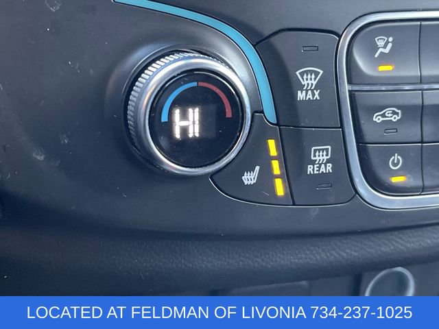 Used 2023 Chevrolet Traverse LT image 34