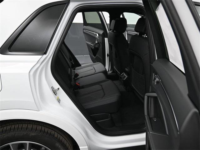 New 2025 Audi Q3 2.0T Premium image 13
