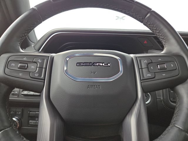 Used 2024 GMC Yukon Denali Ultimate AWD/4WD image 35