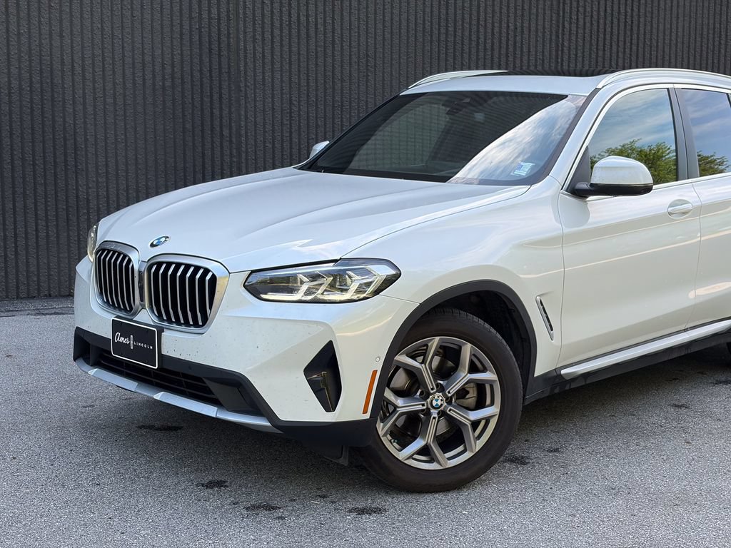 Used 2024 BMW X3 xDrive30i w/ Premium Package AWD/4WD image 2