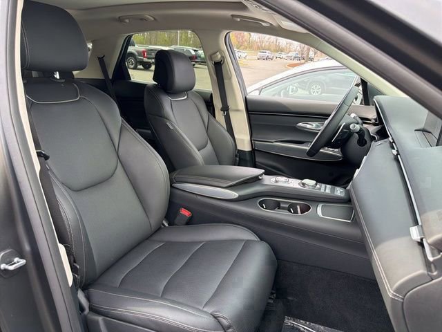 Used 2024 Genesis GV70 2.5T w/ Select Package image 9