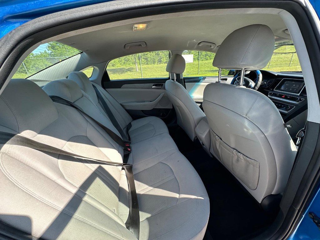 Used 2018 Hyundai Sonata SE w/ Cargo Package FWD image 15