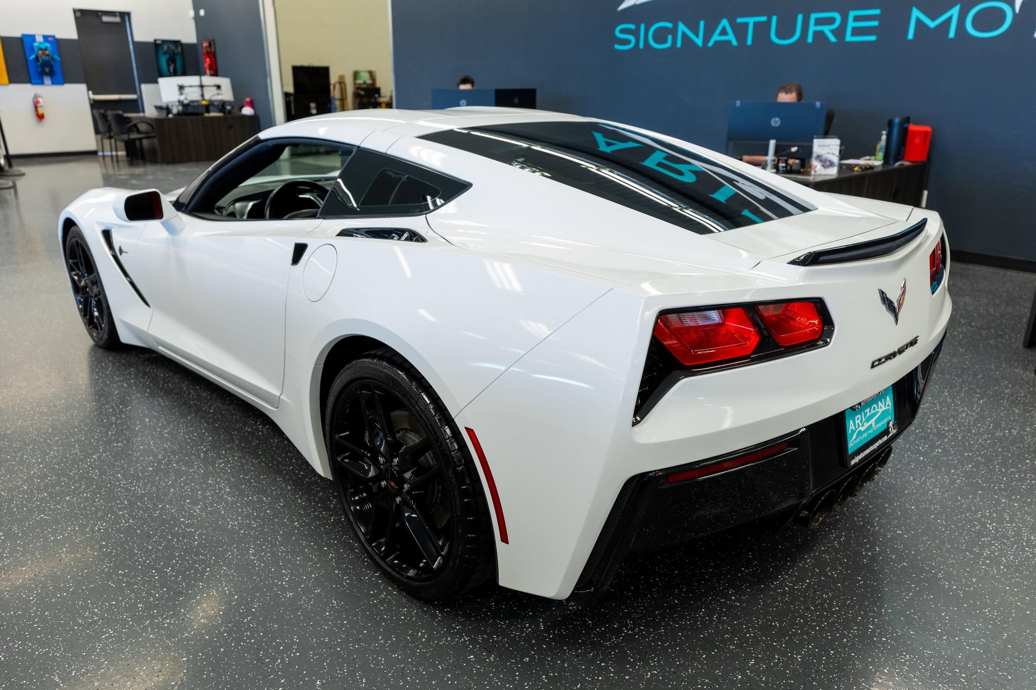 Used 2018 Chevrolet Corvette Stingray Coupe w/ 1LT RWD image 8