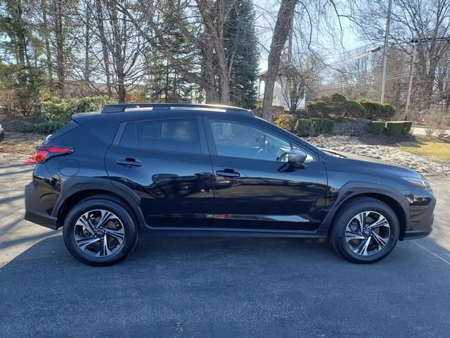 Used 2024 Subaru Crosstrek 2.0i Premium image 2