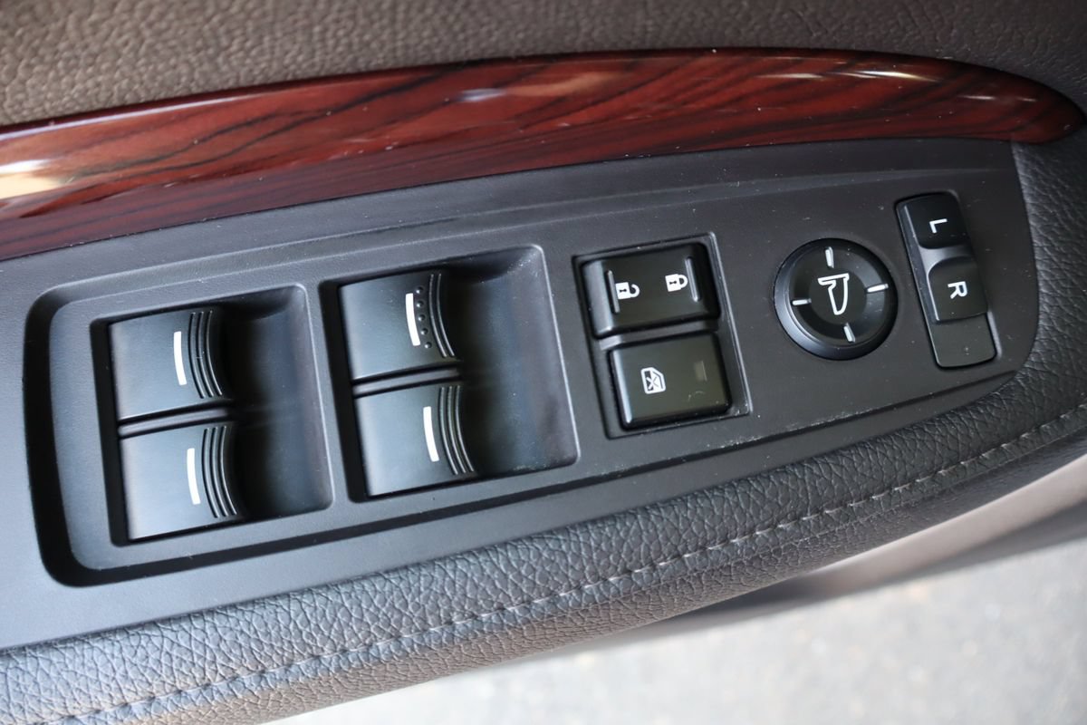 Used 2014 Acura MDX w/ Technology Package AWD/4WD image 27