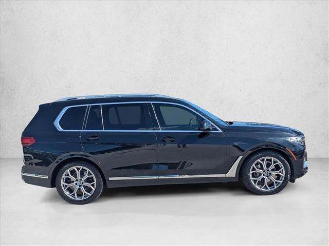 Used 2021 BMW X7 xDrive40i w/ Premium Package 2 image 4