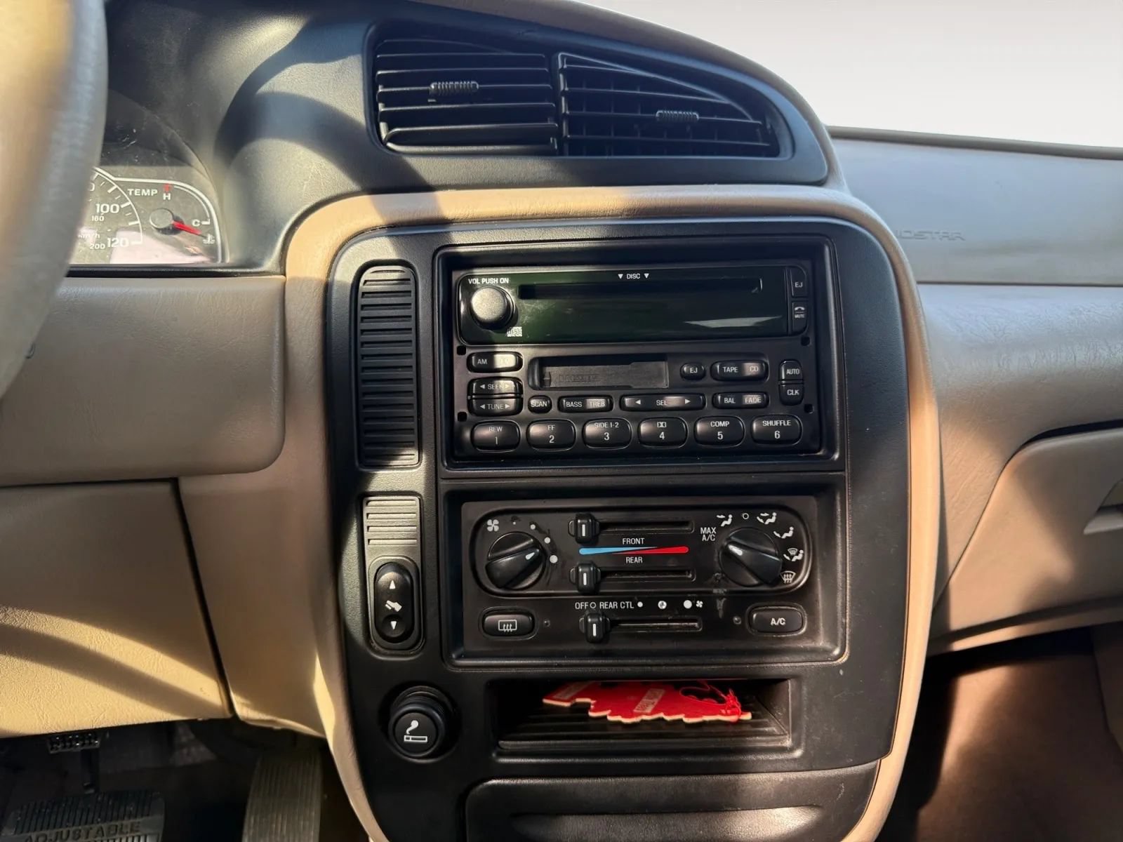 Used 2003 Ford Windstar LX FWD image 14
