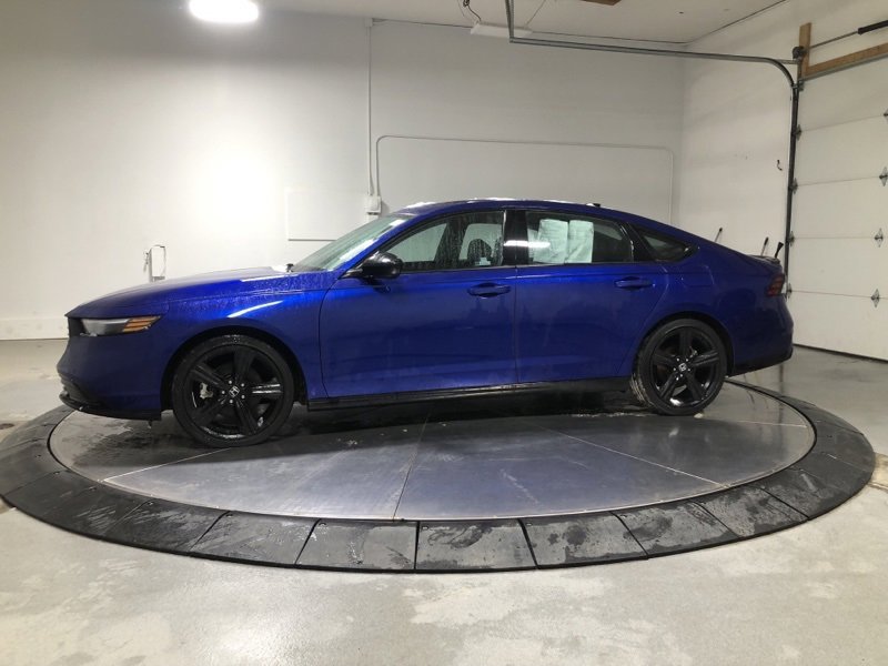 Used 2023 Honda Accord Sport image 4