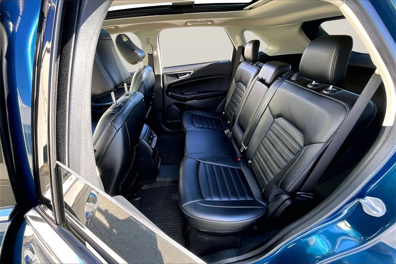Used 2020 Ford Edge SEL w/ Convenience Package image 23