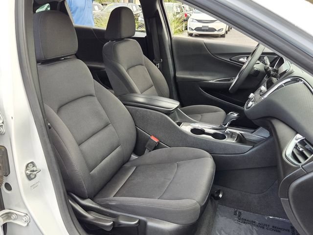 Used 2019 Chevrolet Malibu LT FWD image 18