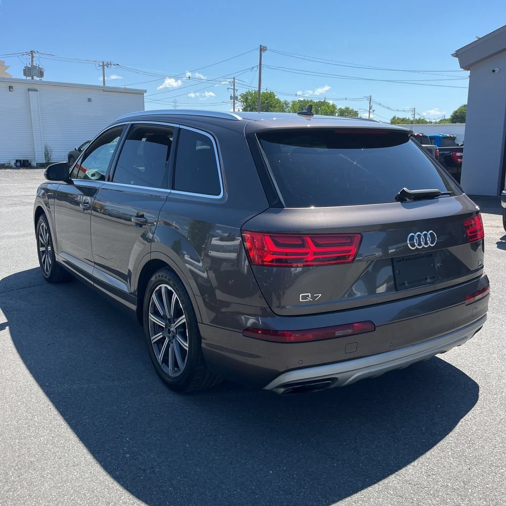 Used 2017 Audi Q7 3.0T Prestige AWD/4WD image 4