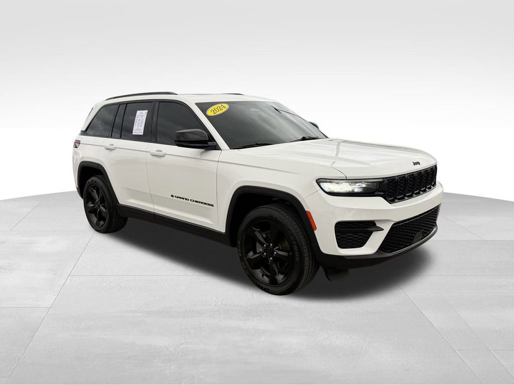 Used 2024 Jeep Grand Cherokee Altitude