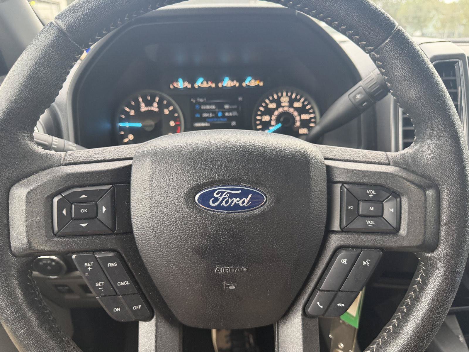 Used 2020 Ford F150 XLT w/ Equipment Group 302A Luxury AWD/4WD image 12