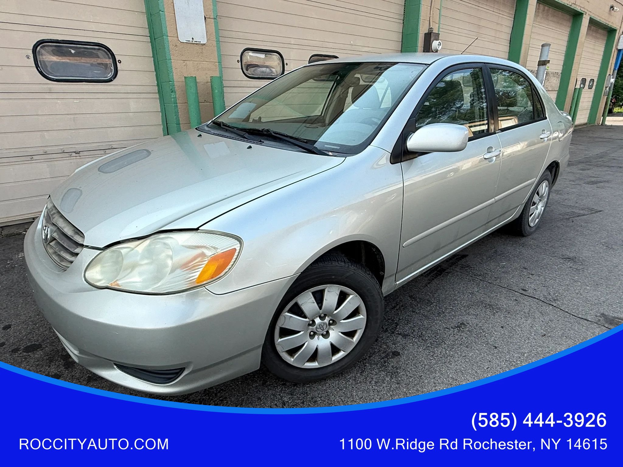 Used 2004 Toyota Corolla LE FWD image 1