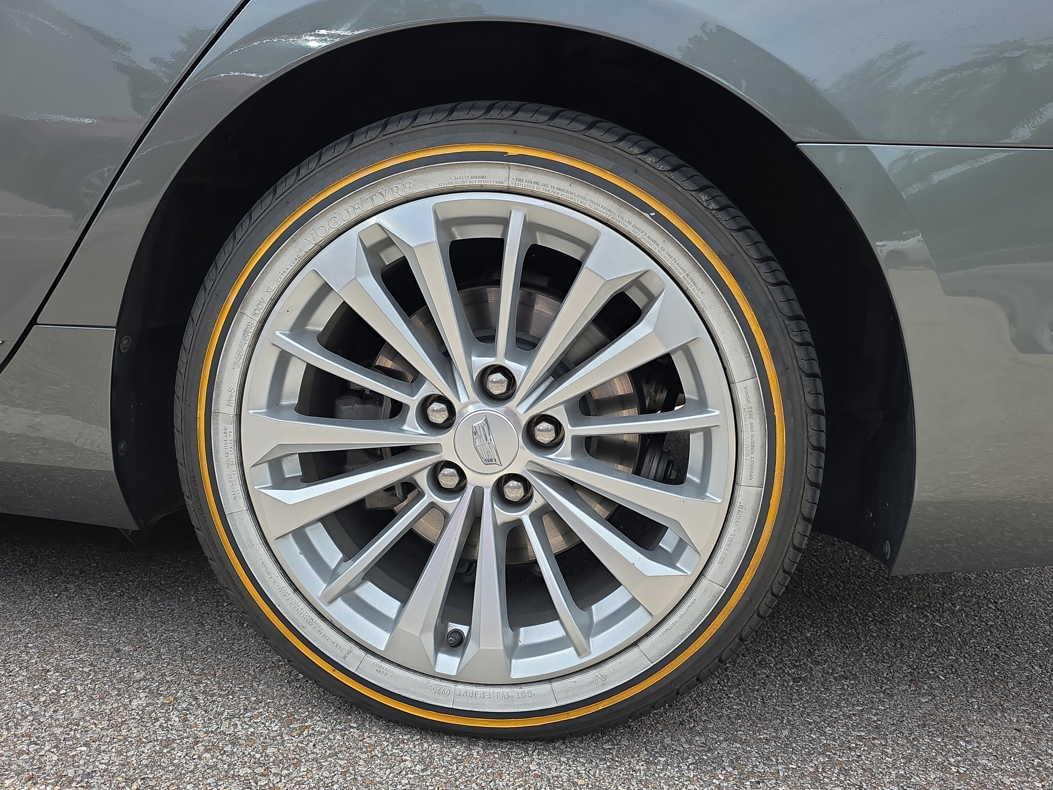 Used 2018 Cadillac CT6 Premium Luxury RWD image 4