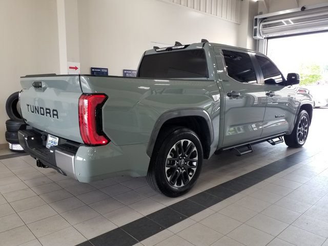 Used 2025 Toyota Tundra Limited AWD/4WD image 19