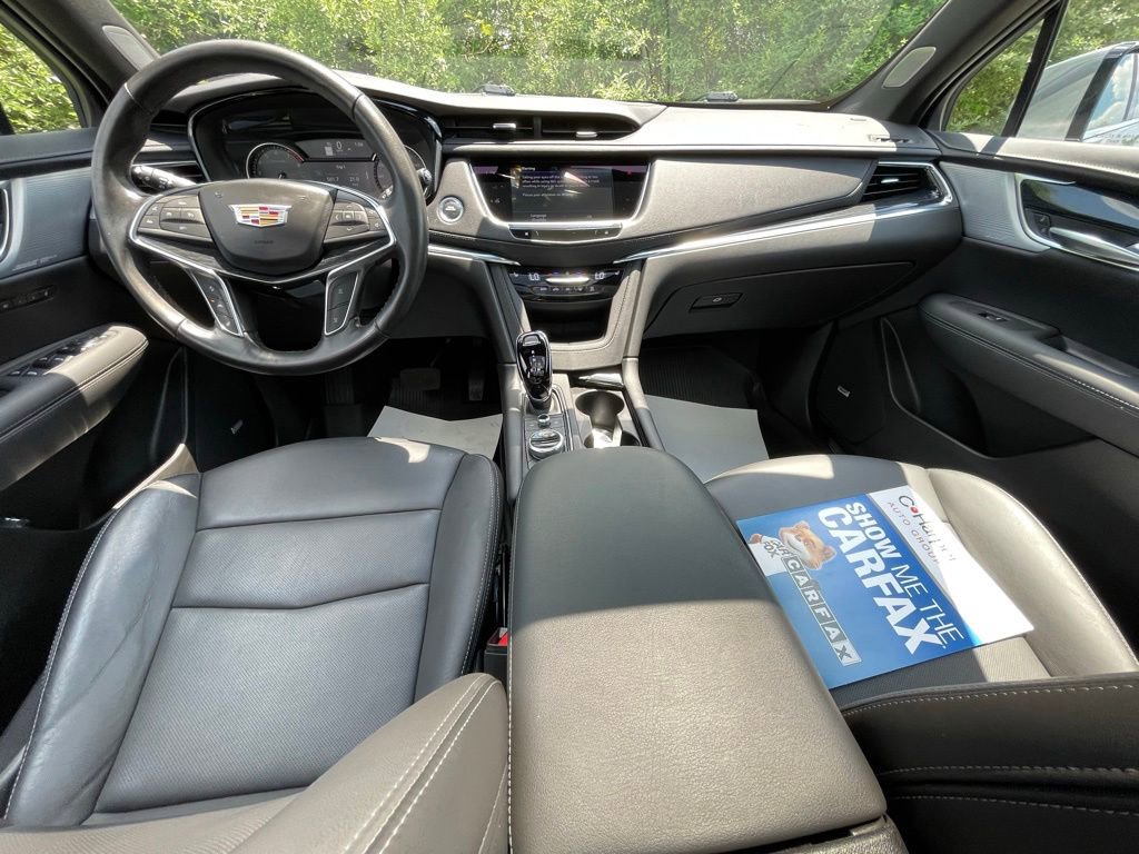 Certified 2023 Cadillac XT5 Premium Luxury w/ LPO, Floor Liner Package AWD/4WD image 25