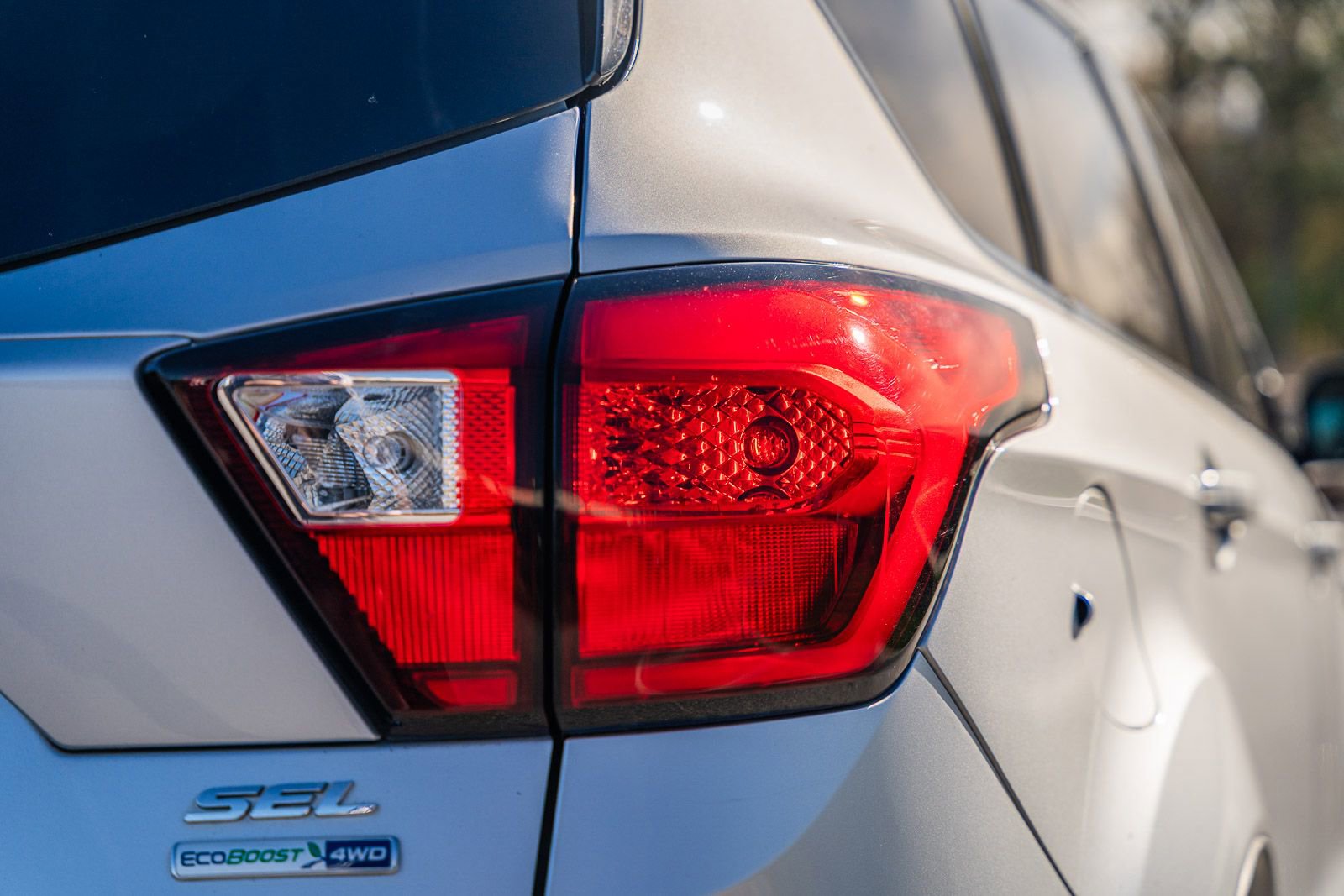 Used 2019 Ford Escape SEL image 14