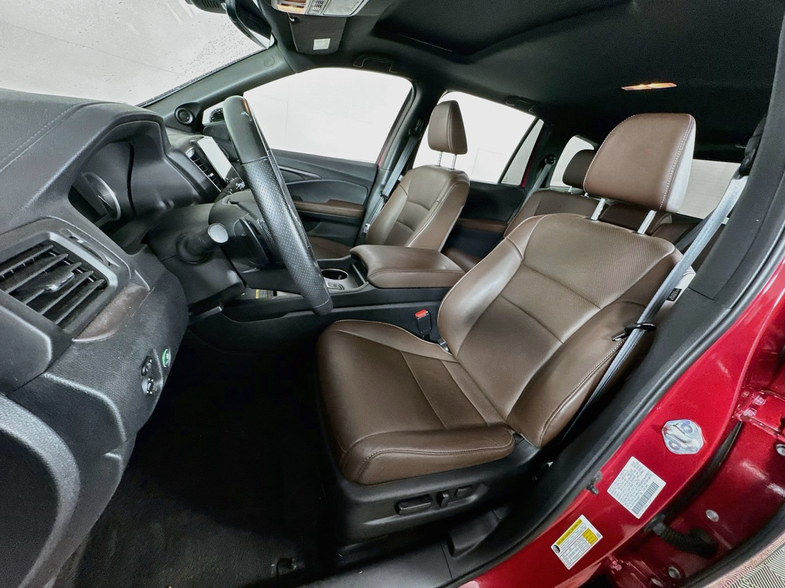 Certified 2025 Honda Passport EX-L image 11
