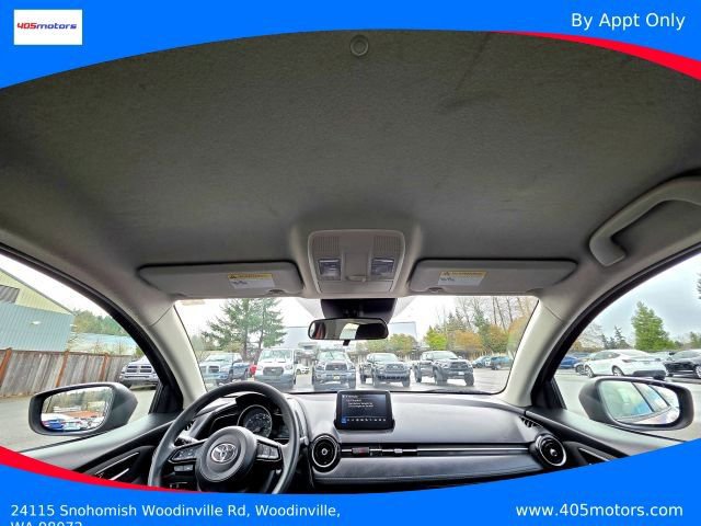 Used 2019 Toyota Yaris LE image 23